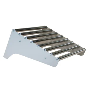 UM8225